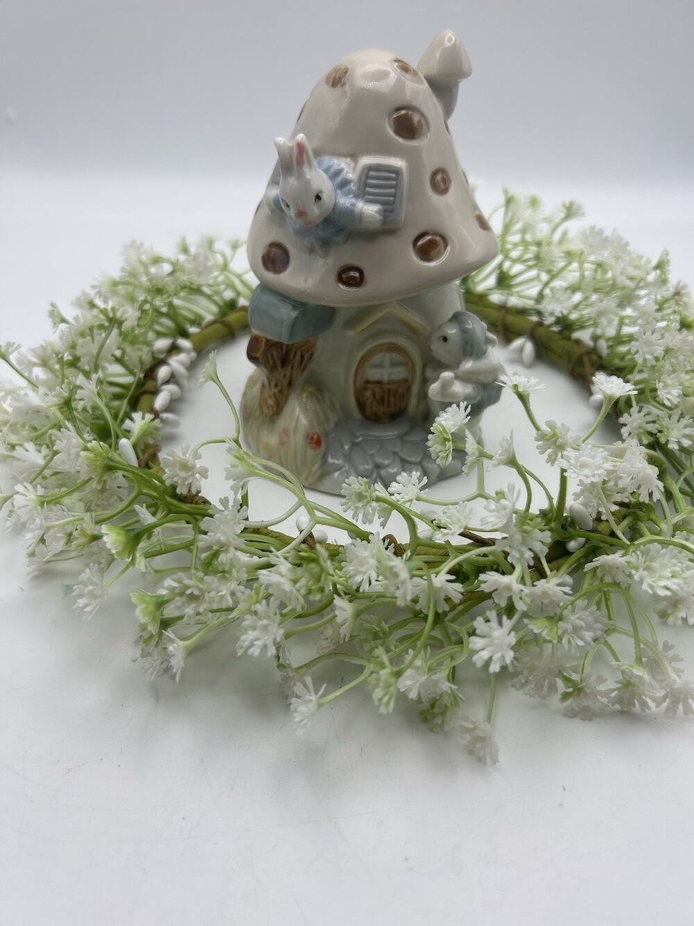 House Of Lloyds Vintage Bunnyville. 1990 Hand Painted.